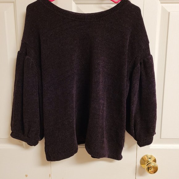 Ophelia Roe - Picture 1 of 3